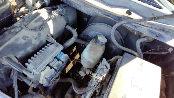 2002-2005 Chevy Trail Blazer Power Brake Booster With Master Cylinder Pair Set — photo 2