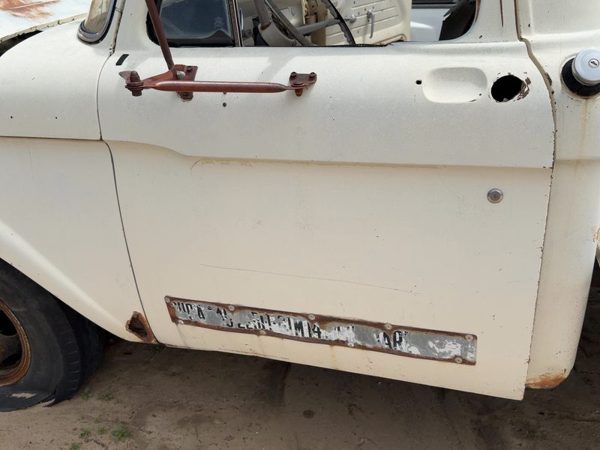 1968 Ford F-350 Front Door LH White — photo 4