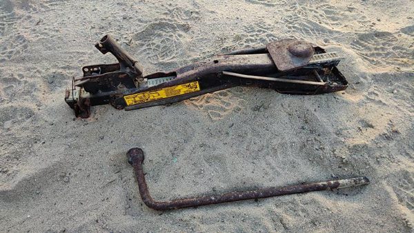 1982-1984 Deville Sedan Jack Kit Assembly Tool Set Oem — photo 1