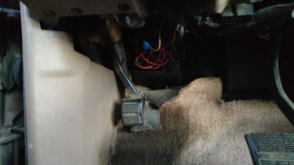 88-94 Chevy Suburban Parking Brake Pedal Assembly Oem Complete Emergency Unit — photo 3