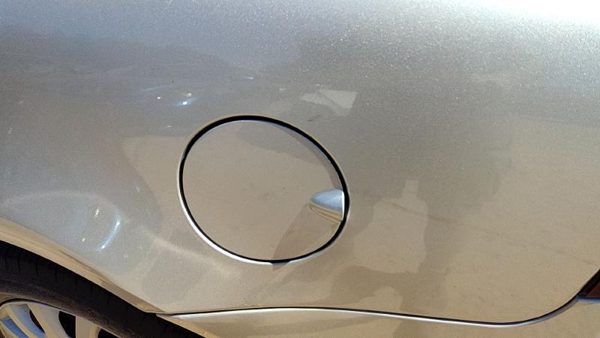 04-08 Pontiac Grand Prix Fuel Tank Door With Hinge Gas Lid Oem Filler Silver 12U — photo 1