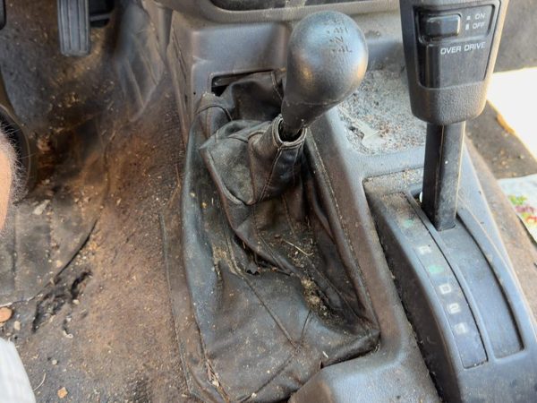 94 Pathfinder 4X4 Shifter Lever Assembly With Linkage 4Wd T Case Shift Unit Gray — photo 1