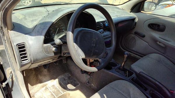 1997 Saturn Sl1 — vehicle photo 3