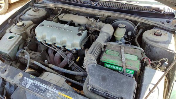 1997 Saturn Sl1 — vehicle photo 2