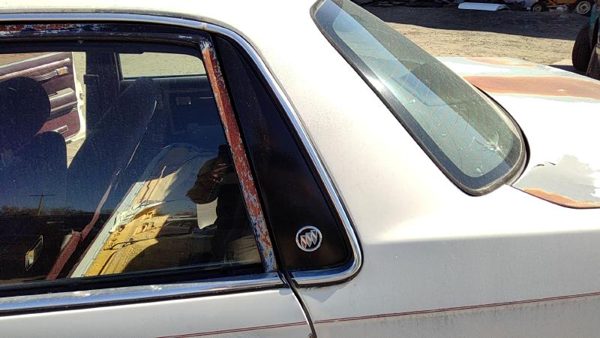 89-96 Buick Century Driver Left Rear Moulding On Quarter Panel Oem Behind Window — photo 2