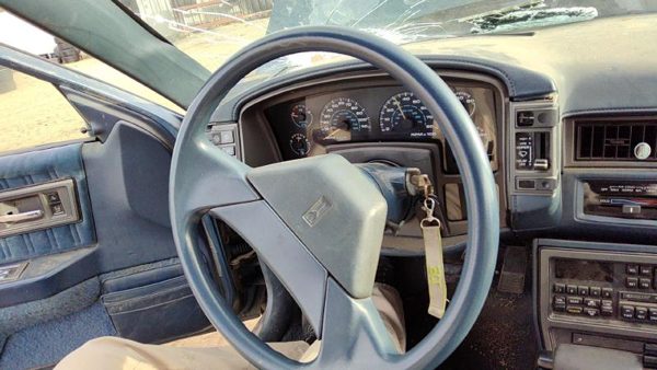 89-91 Olds Cutlass Calais Steering Wheel Oem Blue 2 Door — photo 2