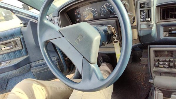 89-91 Olds Cutlass Calais Steering Wheel Oem Blue 2 Door — photo 4