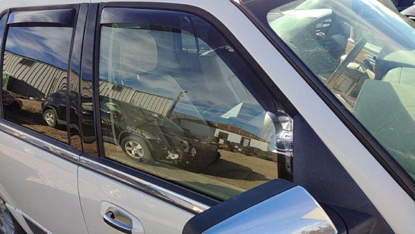 2007-2015 Lincoln Navigator Passenger Right Front Side Window Door Glass Oem — photo 2