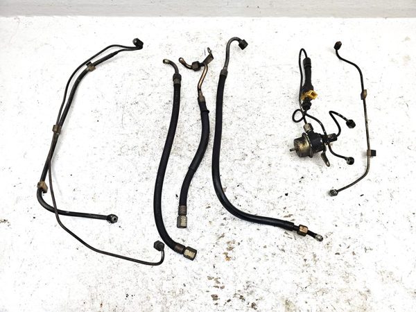 1980 Mercedes-Benz 450SL Misc Fuel Injection Parts Lines — photo 1