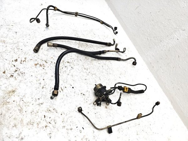 1980 Mercedes-Benz 450SL Misc Fuel Injection Parts Lines — photo 2