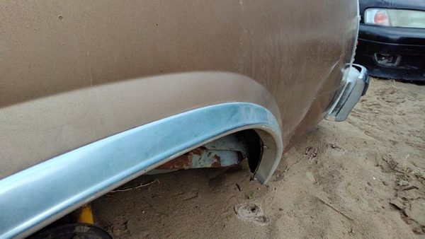 1981 Chevrolet Malibu Wheel Opening Moulding LH — photo 5