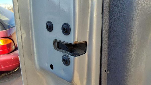2000 Dodge Dakota Driver Left Front Door Latch With Rods/Cables Oem 55256713Ab — photo 3