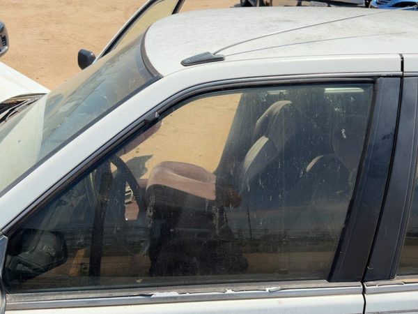 1986-1989 Honda Accord Lx Driver Left Front Side Window Door Glass Oem Sedan — photo 1