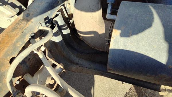 92-98 Isuzu Npr Mount Bracket For Air Cleaner Oem 4Bd2 3.9L — photo 5