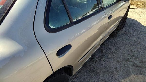 2003 Chevrolet Cavalier Rear Door RH Gold 49U — photo 4
