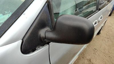 1996-2000 Chrysler Town & Country Driver Left Side Mirror Door Mounted Silver