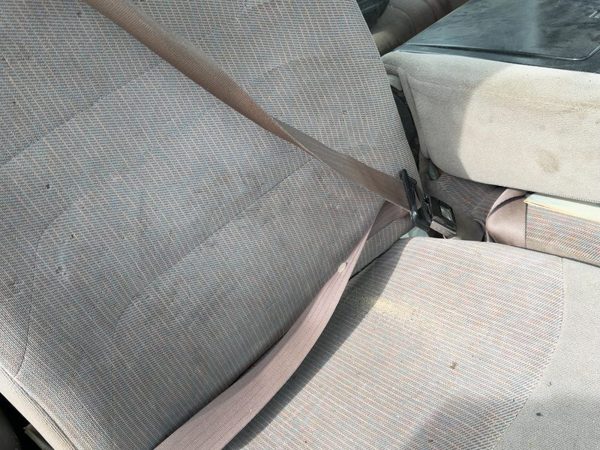 92-97 Ford F250 Passenger Right Front Seat Belt Retractor Oem Shoulder Brown Rk — photo 3