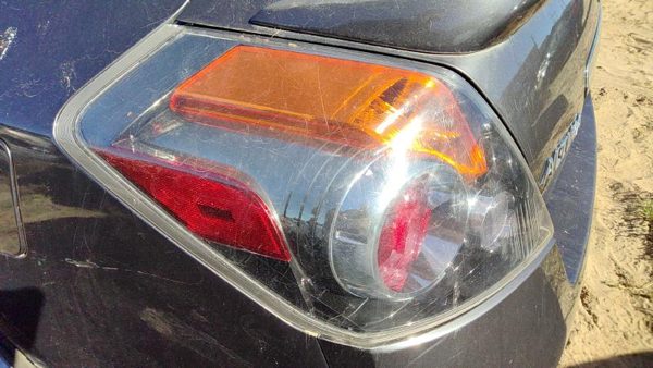 2007-2009 Nissan Altima Driver Left Tail Light Brake Lamp Oem Rear 4 Door — photo 1