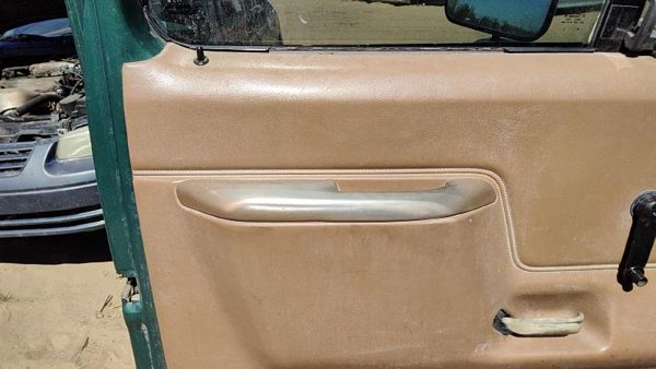1988 LH Ford F150 Driver Left Front Door Trim Panel Manual Tan — photo 2