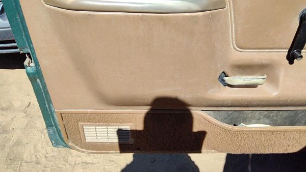 1988 LH Ford F150 Driver Left Front Door Trim Panel Manual Tan — photo 7