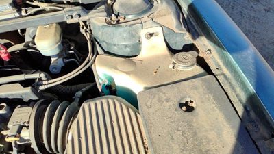 1996-1999 Olds 88 Windshield Washer Fluid Reservoir With Pump Oem Wiper Tank