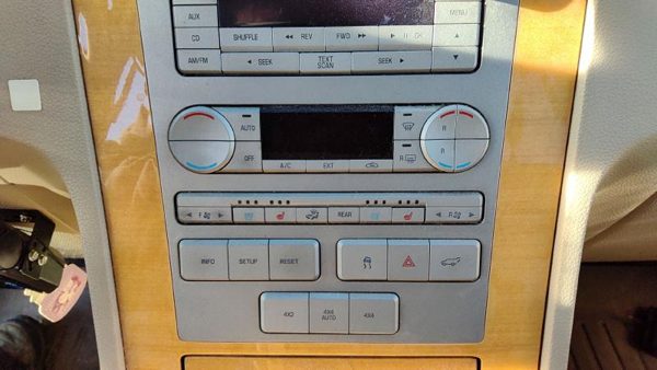 07-10 Navigator Front Temperature Control Module In Dash Heater Ac Head Unit — photo 4