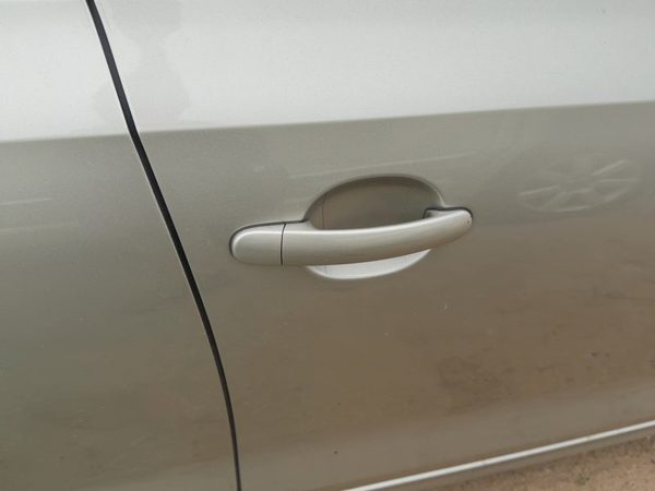 2011-2018 Vw Jetta Passenger Right Front Outside Door Handle Oem Beige — photo 3