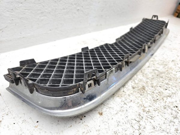 2005-2009 Chevy Uplander Lower Front Grille Assembly Oem White 50U 15108613 — photo 10