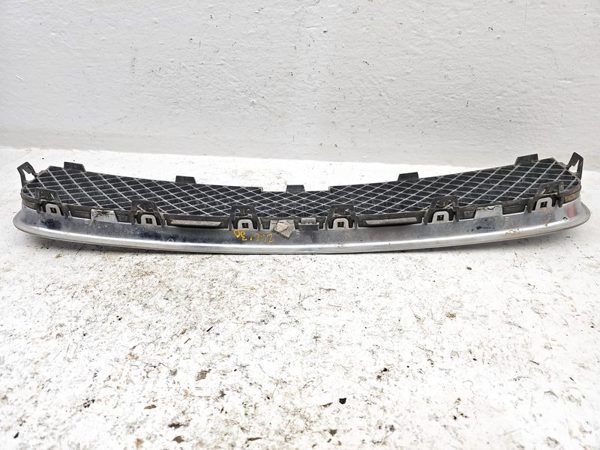 2005-2009 Chevy Uplander Lower Front Grille Assembly Oem White 50U 15108613 — photo 11