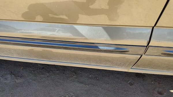 02-07 Jeep Liberty Driver Left Front Moulding From Door Oem Trim Strip Khaki Pjc — photo 2