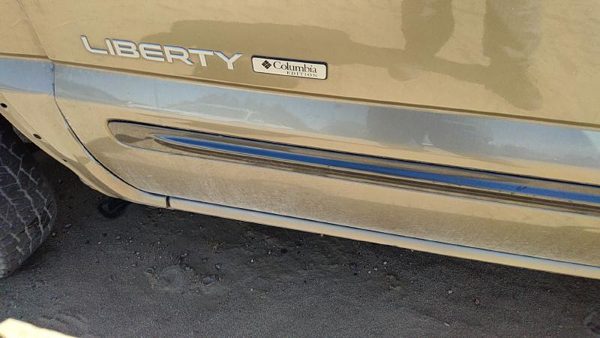 02-07 Jeep Liberty Driver Left Front Moulding From Door Oem Trim Strip Khaki Pjc — photo 5