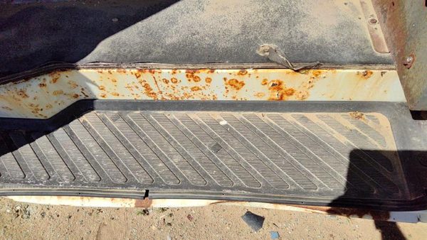 2006 Sprinter Van 3500 Passenger Right Rear Back Lower Sill Step Kick Trim Panel — photo 4