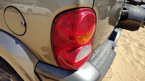 2002-2004 Jeep Liberty Driver Left Tail Light Brake Lamp Oem Rear 55155829Ah — photo 4