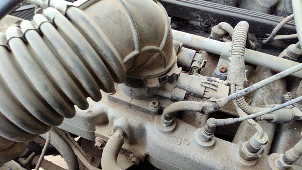 1991-1995 Jeep Cherokee Throttle Body Valve Oem With Sensors 4.0L 53030844 — photo 2