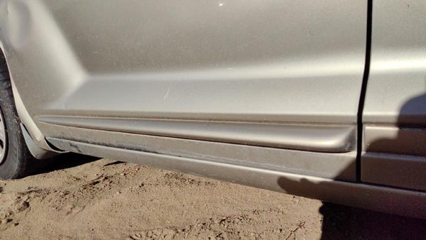 02-05 Pt Cruiser Driver Left Front Moulding From Door Trim Strip Light Almond — photo 2