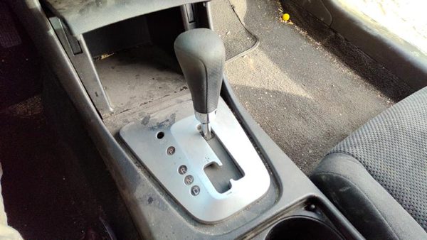 07 Nissan Altima Floor Shifter Lever Assembly Shift Unit Automatic Transmission — photo 1