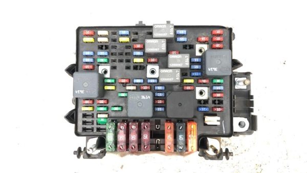 2000-2002 Sierra 2500 Hd Engine Fuse Box Power Distribution Panel Oem 8.1L — photo 6