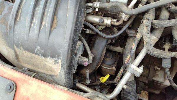 2007-2008 Chevy Cobalt Intake Manifold Oem 2.2L 12590301 — photo 1