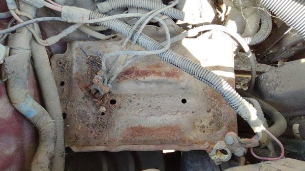 1994 Ford Explorer Battery Tray 4.0L — photo 2