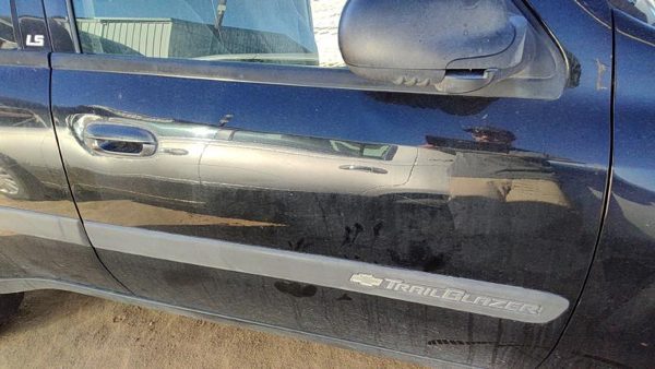 2003 Chevrolet Trailblazer Front Door RH Black 41U — photo 3