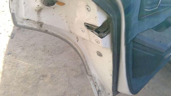 1977-1990 Chevy Caprice Driver Left Rear Door Latch With Rods/Cables Oem Back — photo 5