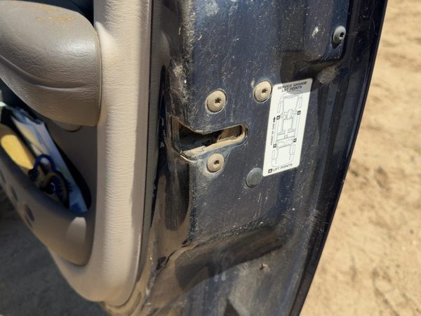 01 Pt Cruiser Passenger Right Front Door Latch With Rods/Cables Oem With Power — photo 2