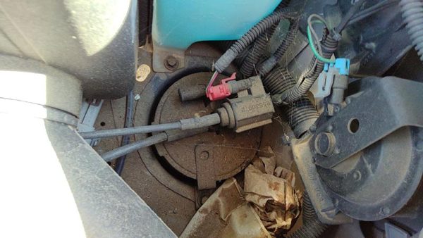 1991-1993 Buick Park Ave Ultra Fuel Vapor Canister Oem Charcoal Housing 17092133 — photo 2