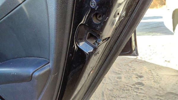 2012-2017 Vw Passat Passenger Right Rear Door Latch With Rods/Cables Oem Back — photo 3