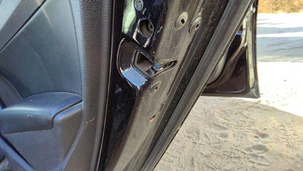2012-2017 Vw Passat Passenger Right Rear Door Latch With Rods/Cables Oem Back — photo 2