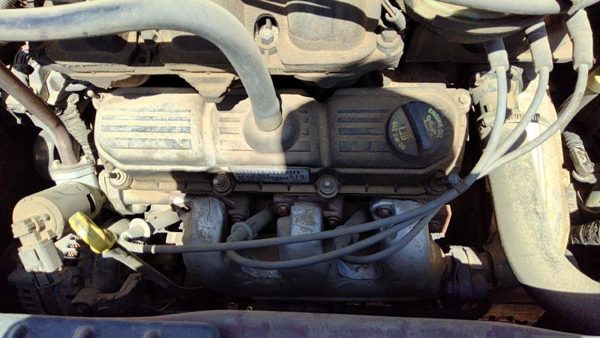 2004-2010 Chrysler Town Country Valve Cover Oem 3.8L 4648980Ab — photo 3