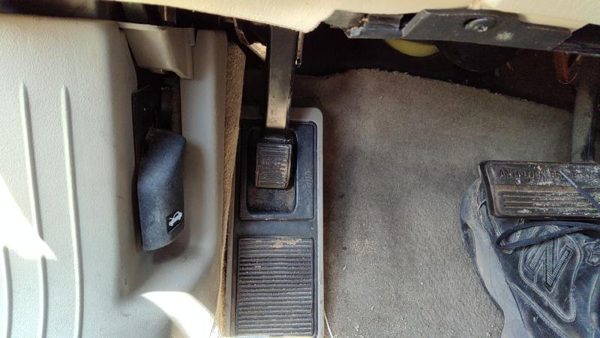 98-03 Cadillac Seville Parking Brake Pedal Assembly Oem Complete Emergency Unit — photo 1