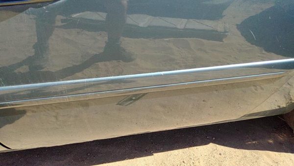 07 Caravan Driver Left Rear Moulding From Door Oem Back Trim Strip Magnesium Ppk — photo 3