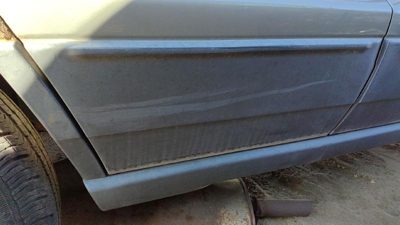 00-03 Grand Cherokee Passenger Right Rear Moulding From Door Back Trim Strip