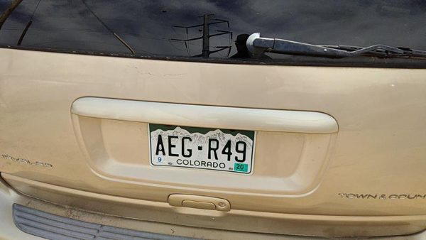00 Town & Country License Plate Trim Surround Panel Oem Tail Trunk Finish Gold — photo 1